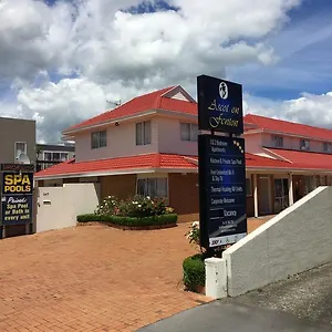 Ascot On Fenton Motel